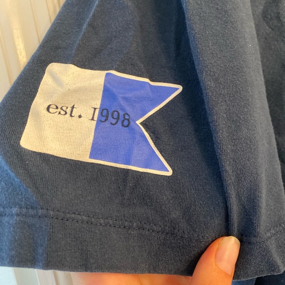 Vineyard Vines t-shirt - Picture 4 of 8